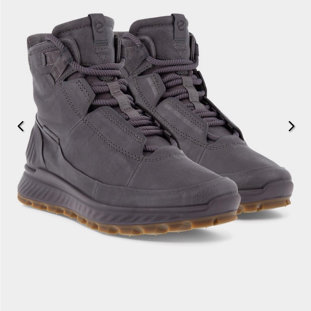 NWOT ECCO EXOSTRIKE Women’s Low Boot